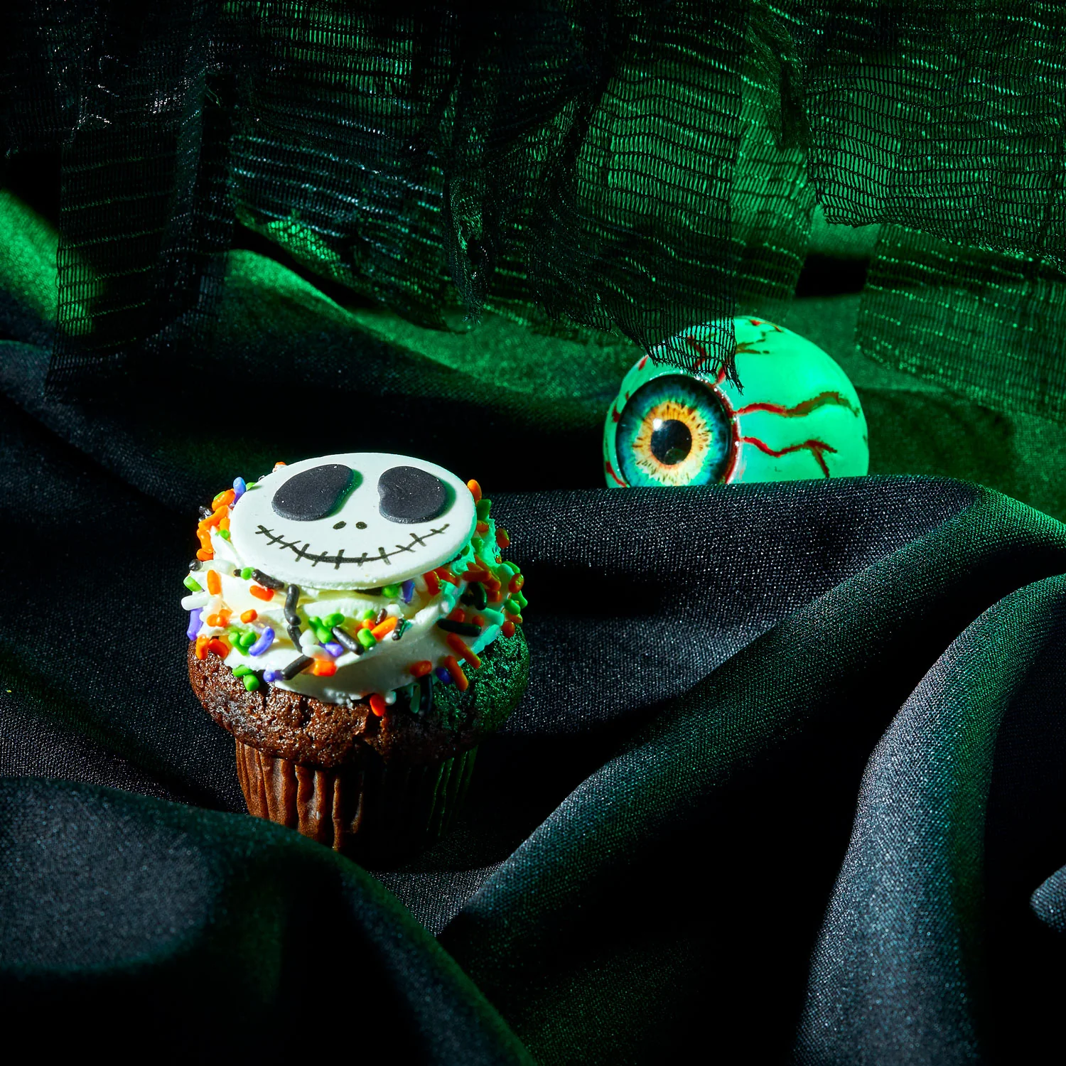 Vanilla Halloween Themed Cupcake - Image 3