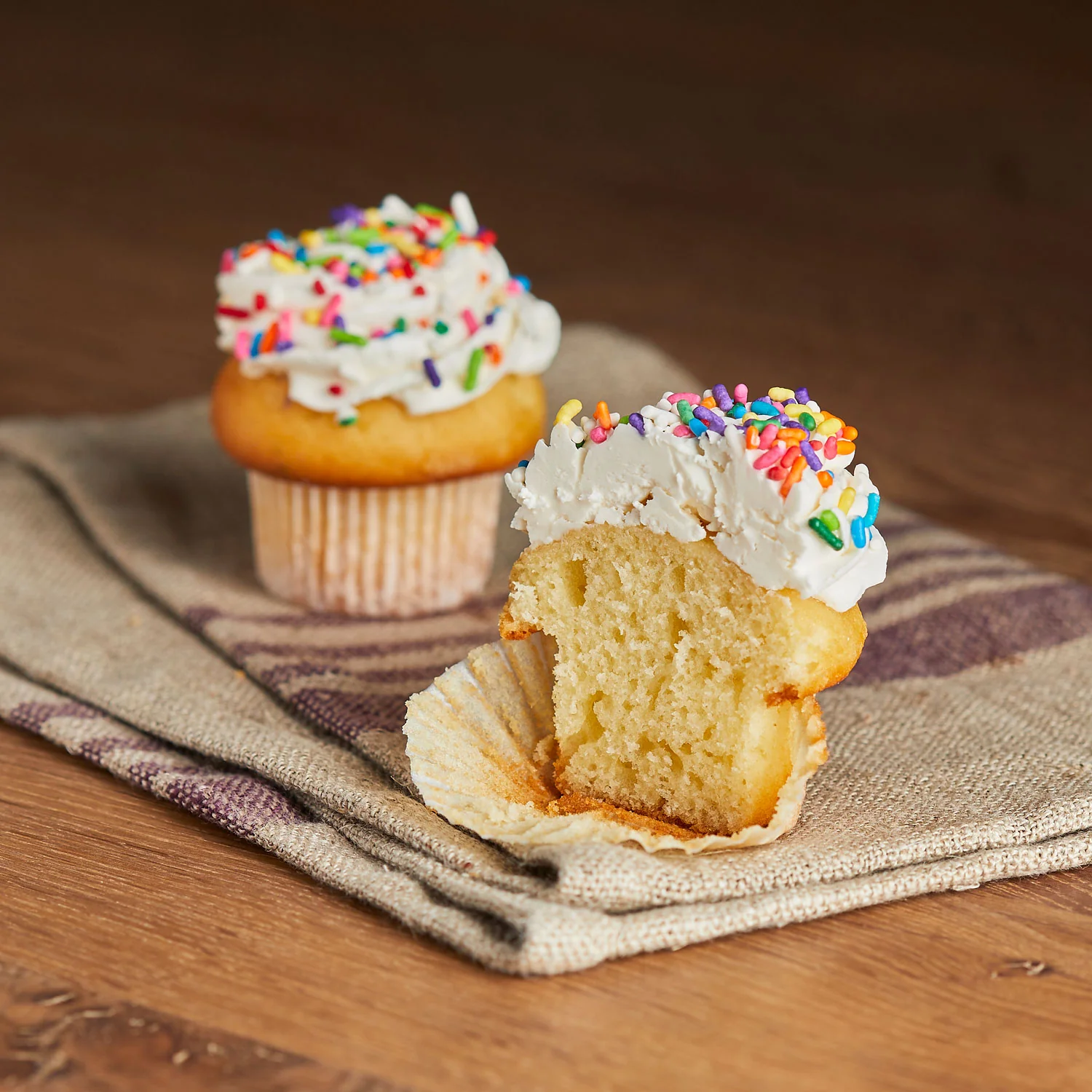 Vanilla Cupcake - Image 4